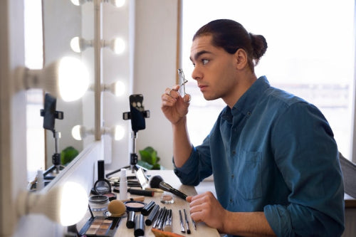 Former MAC Cosmetics Innovator Develops High-Performance Clean Skincare