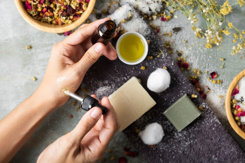 Exploring the Benefits of Botanical Extracts in Skincare