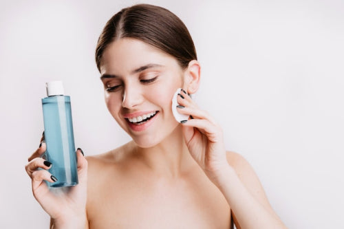 How Natural Toners Refresh and Balance Skin