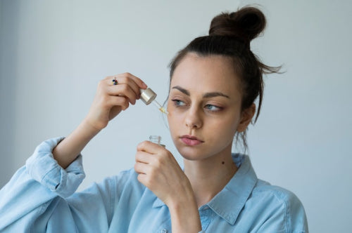 What to Look for in Plant-Based Serums and Oils